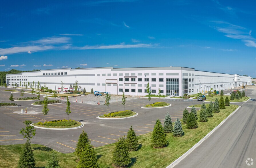 Primary Photo Of 33600 Mound Rd, Sterling Heights Distribution For Lease
