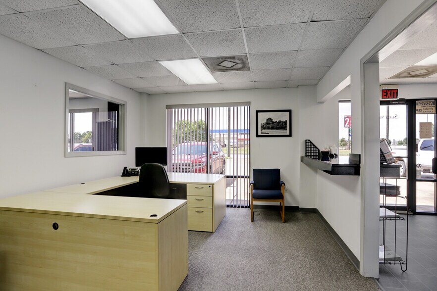 More Photos Of 193 Schmidt Rd, Sealy Freestanding For Sale