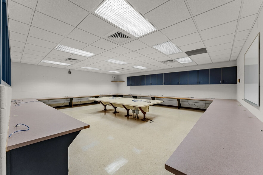 More Photos Of S5864 State Highway 23, Loganville Light Distribution For Sale