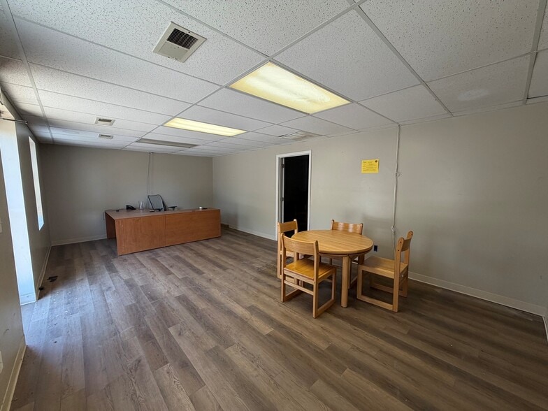 More Photos Of 3224 Westwood Industrial Dr, Monroe Warehouse For Lease