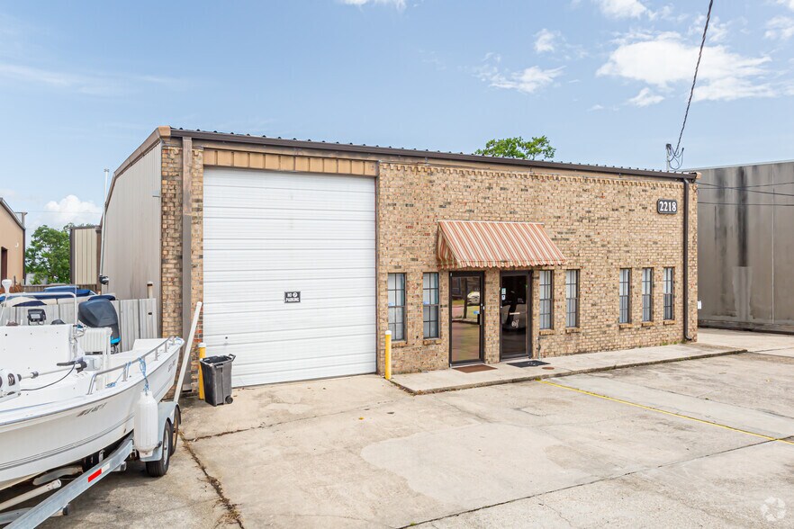More Photos Of 2218 Fayette St, Kenner Industrial For Sale
