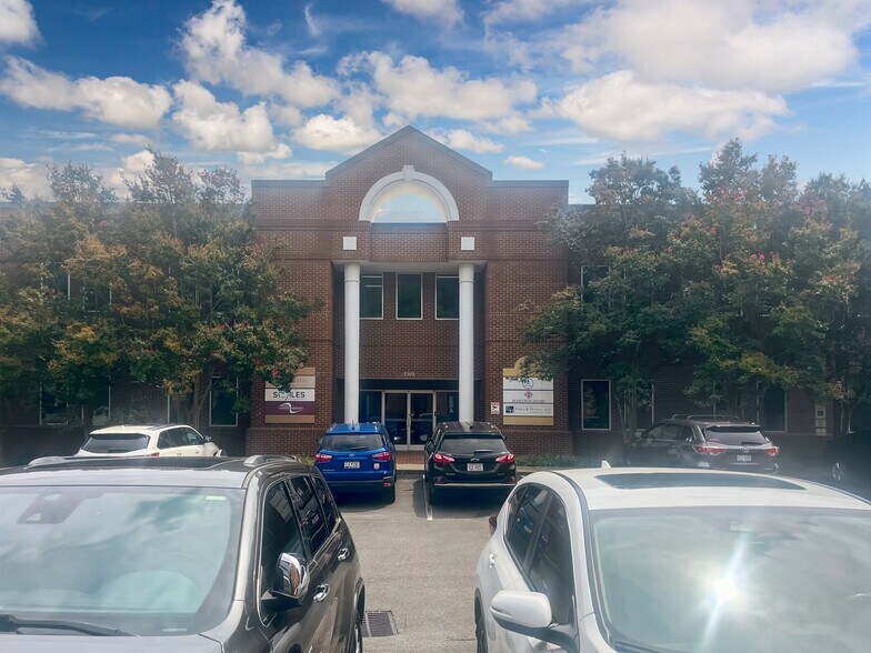 More Photos Of 2303 W Morehead St, Charlotte Coworking Space