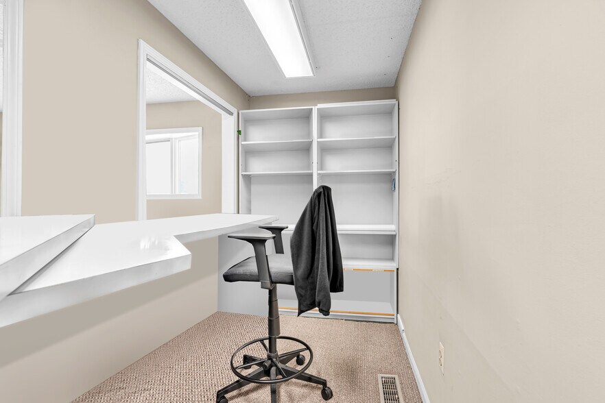 More Photos Of 2 Garfield Ave, Toms River Medical For Sale