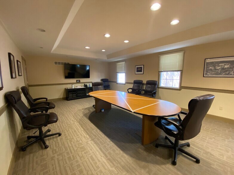 More Photos Of 350 Butler Ave, New Britain Office For Lease