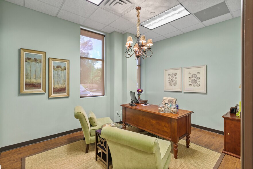 More Photos Of 2580 County Road 220, Middleburg Medical For Lease