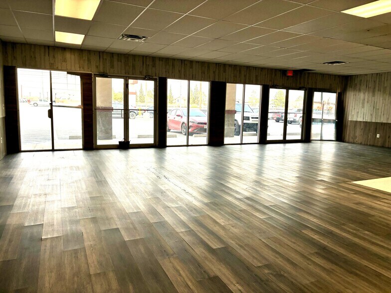 More Photos Of 14010-14020 Horizon Blvd, El Paso Unknown For Lease