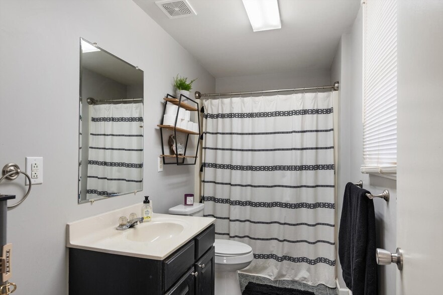 More Photos Of 732 Crowe Dairy Rd, Forest City Winery Vineyard For Sale