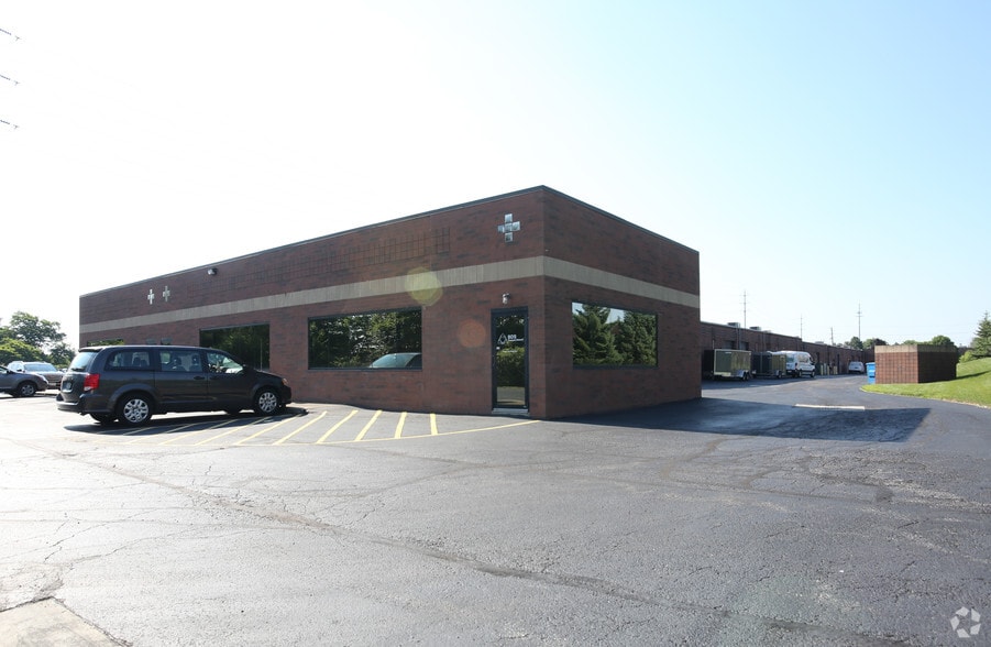 More Photos Of 30405 Solon Rd, Solon Light Manufacturing For Sale