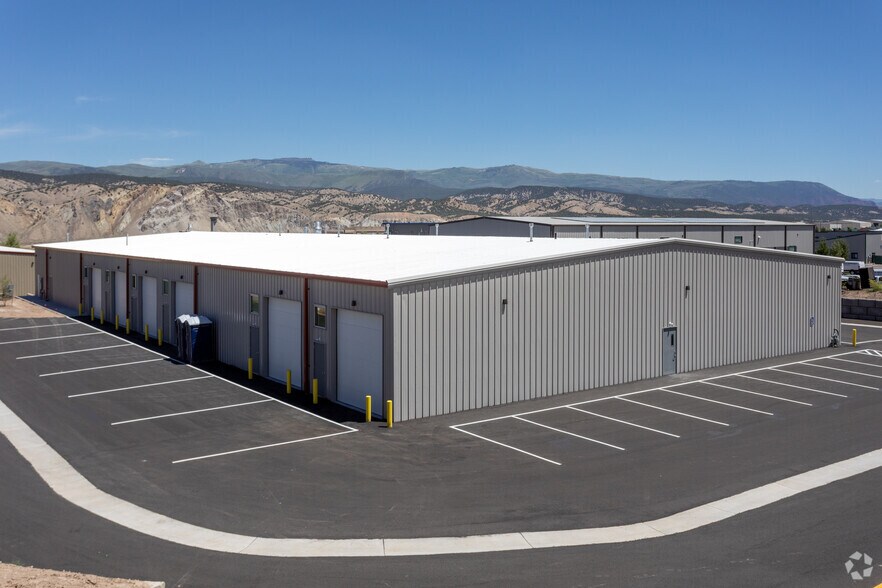 More Photos Of 707 Plane St, Gypsum Warehouse For Sale