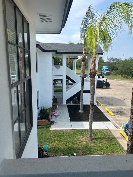 More Photos Of 1100 E Owassa Rd, Edinburg Apartments For Sale