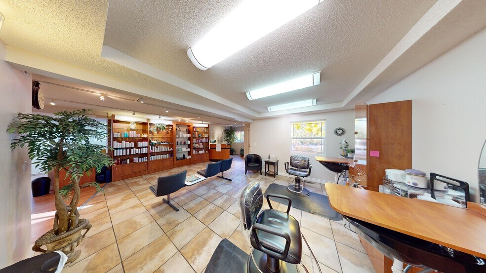 More Photos Of 191 Wyoming St, Lander Office For Sale