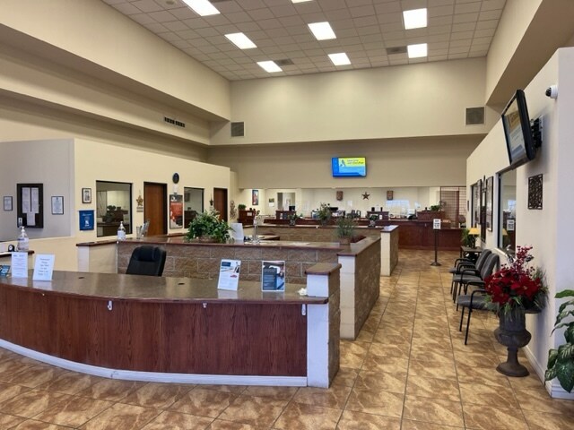More Photos Of 11501 W Gateway Blvd, El Paso Bank For Sale