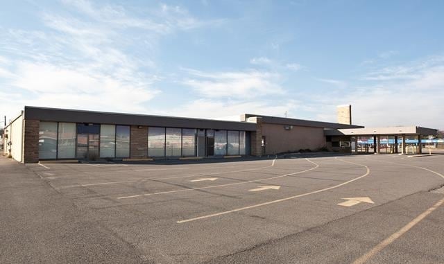 Primary Photo Of 5836 Mansfield Rd, Shreveport Bank For Sale