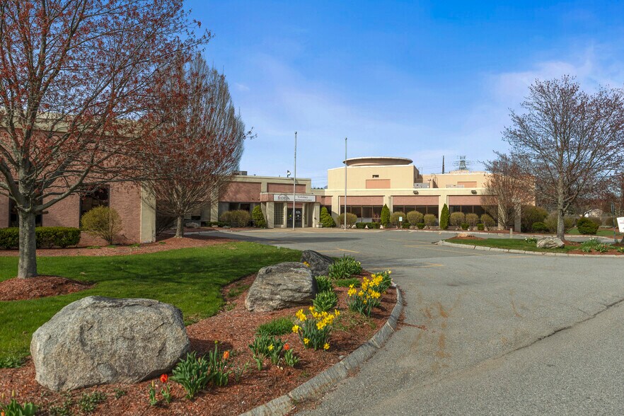 More Photos Of 890 East St, Tewksbury Light Manufacturing For Sale