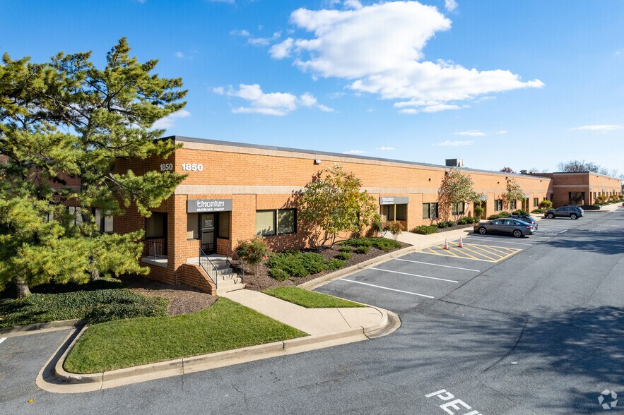 More Photos Of 1830 York Rd, Timonium Unknown For Lease