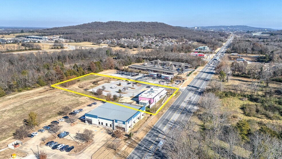 More Photos Of 4280 W Martin Luther King Blvd, Fayetteville Restaurant For Sale