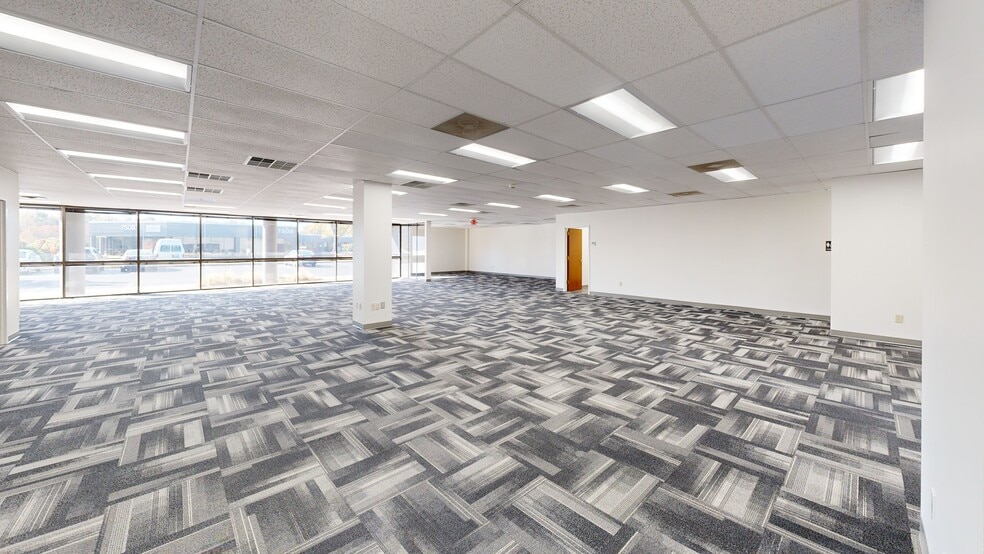 More Photos Of 7500 E Independence Blvd, Charlotte Unknown For Lease