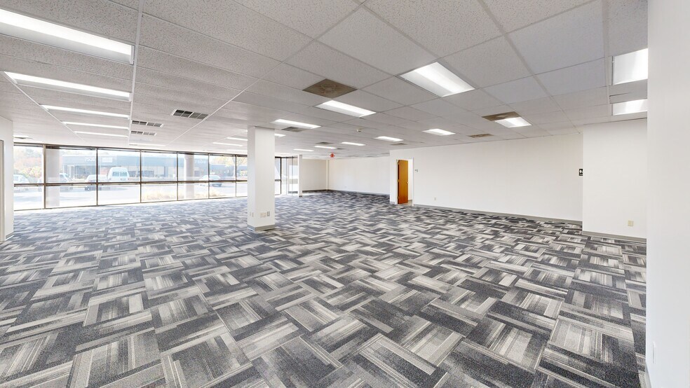 More Photos Of 7500 E Independence Blvd, Charlotte Unknown For Lease