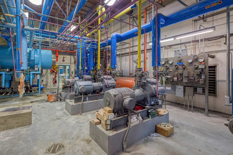 More Photos Of 3100 52nd Ave, Sacramento Refrigeration Cold Storage For Sale