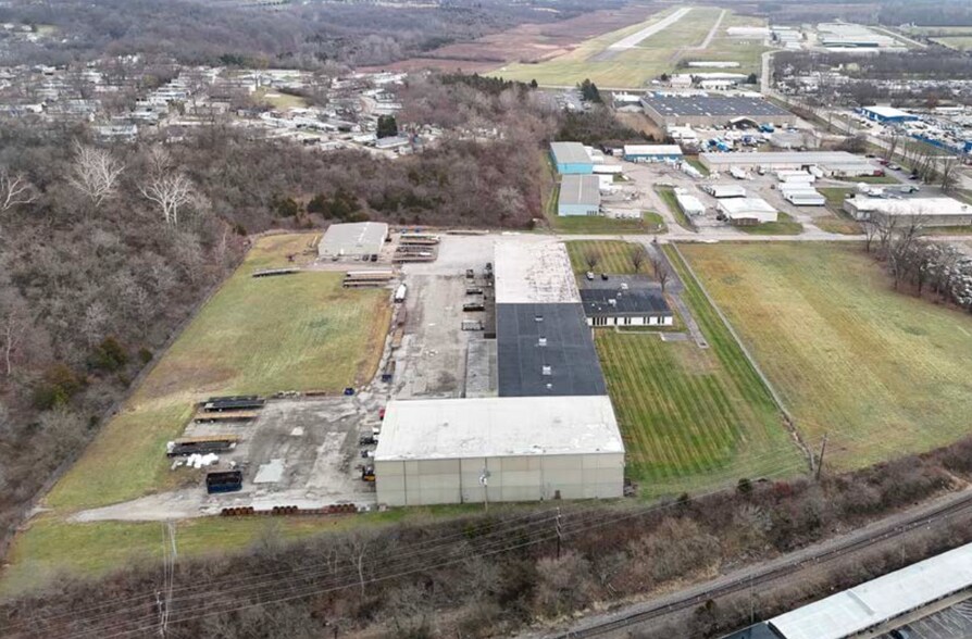 More Photos Of 2175 Schlichter Dr, Hamilton Manufacturing For Lease