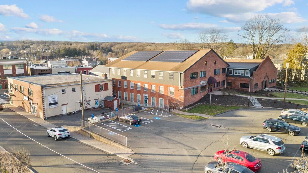 More Photos Of 51 N Main St, Southington Office For Lease