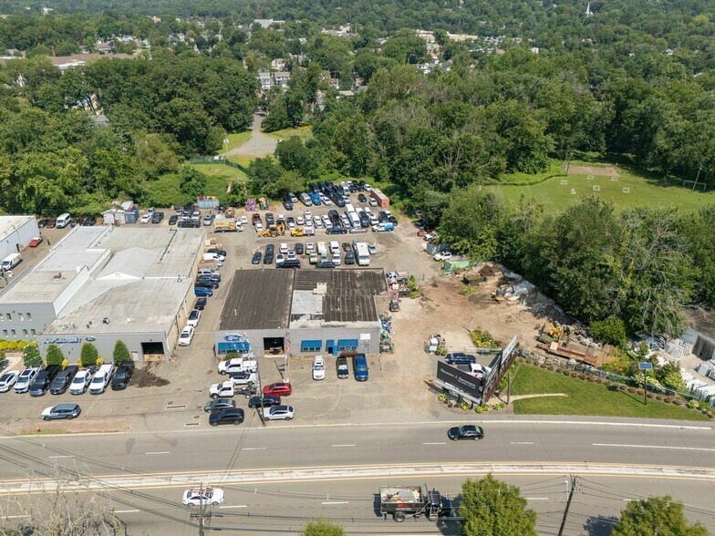 More Photos Of 2530 Springfield Ave, Vauxhall Land For Lease