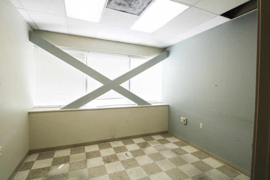 More Photos Of 3550 University Blvd S, Jacksonville Medical For Lease