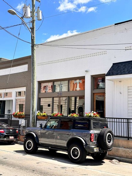More Photos Of 38 Macon St, McDonough Storefront For Sale