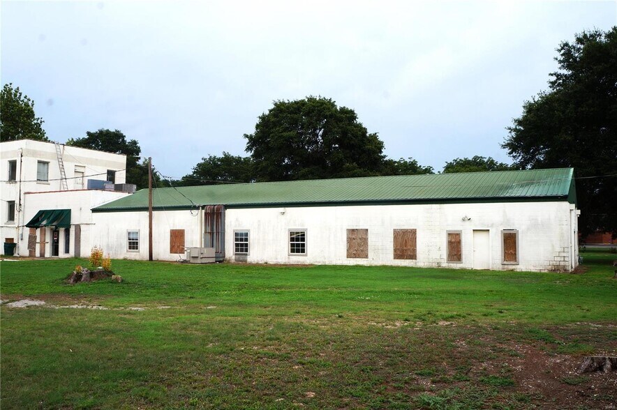 More Photos Of 919 S Jackson St, Kennett Assisted Living For Sale