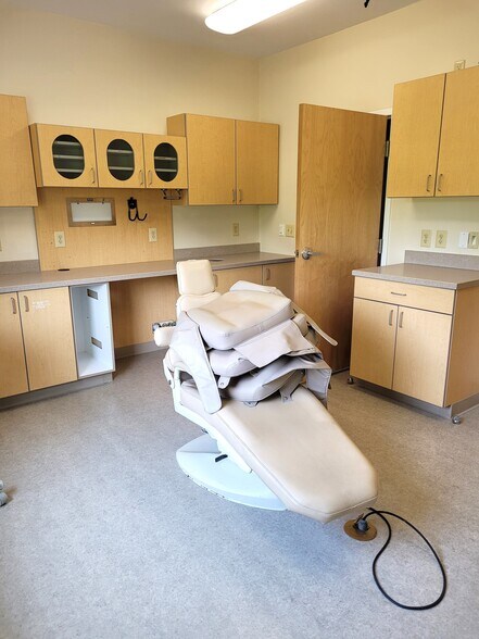 More Photos Of 2014 Sandy Dr, State College Office For Sale