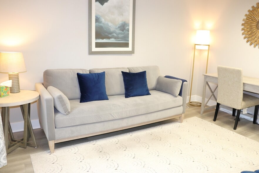 More Photos Of 3930 Walnut St, Fairfax Medical For Sale