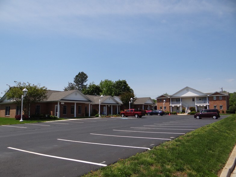 More Photos Of 30537 Potomac Way, Charlotte Hall Office For Lease