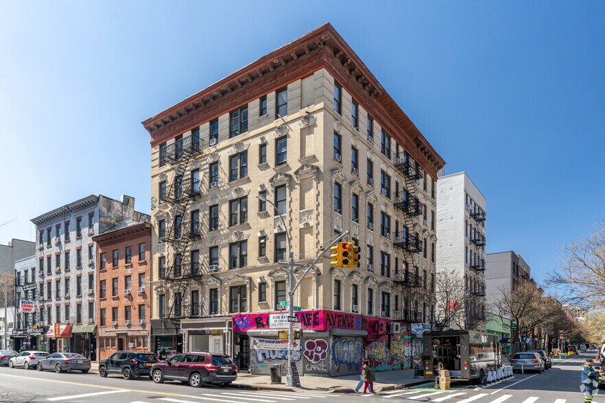 Primary Photo Of 212 Avenue B, New York Apartments For Lease