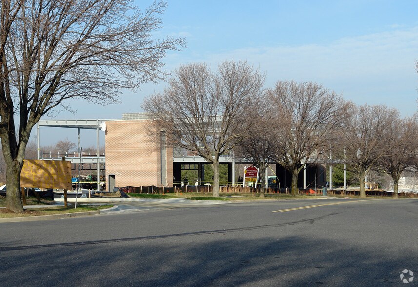 More Photos Of 1300 Caraway Ct, Largo Medical For Sale