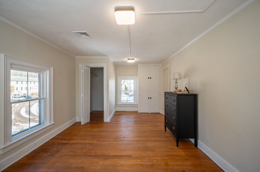 More Photos Of 329 Hazard Ave, Enfield Apartments For Sale