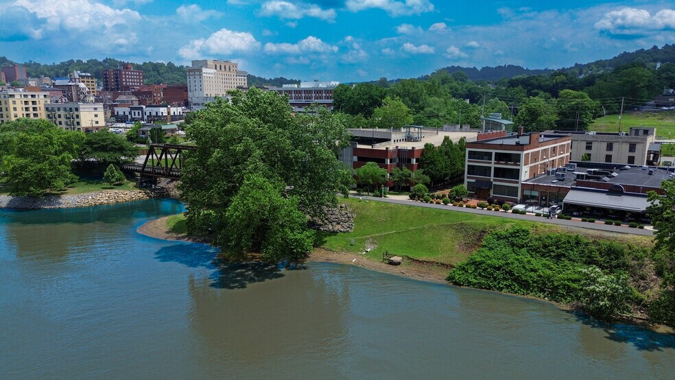 More Photos Of 50 Clay St, Morgantown Office Residential For Lease