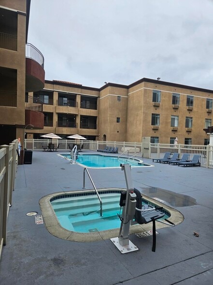 More Photos Of 631 Camino del Rio S, San Diego Hotel For Sale