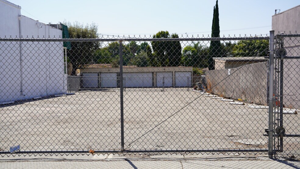 More Photos Of 11456-11464 Whittier Blvd, Whittier Restaurant For Sale