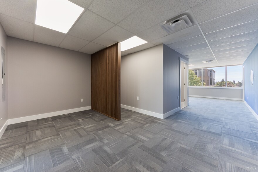 More Photos Of 11957 80 Av, Delta Apartments For Sale