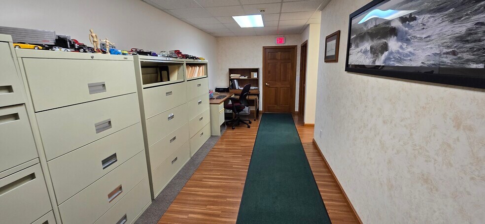 More Photos Of 1004-1010 Vivian Dr, Grafton Office For Sale