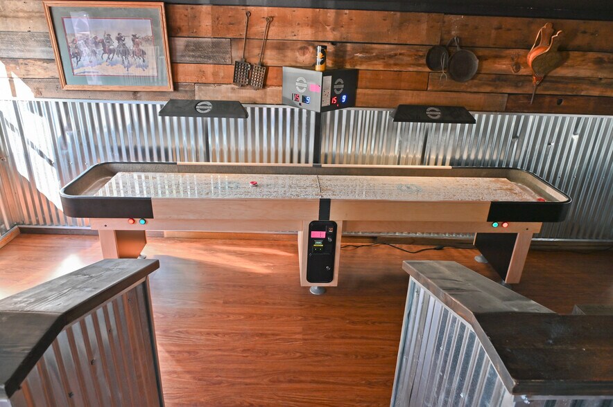 More Photos Of 1731-1745 Willamette Falls Dr, West Linn Storefront For Sale