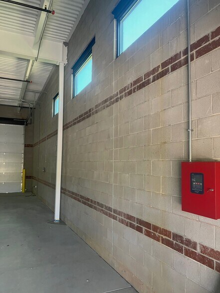 More Photos Of 7871 Shaffer Pky, Littleton Warehouse For Sale