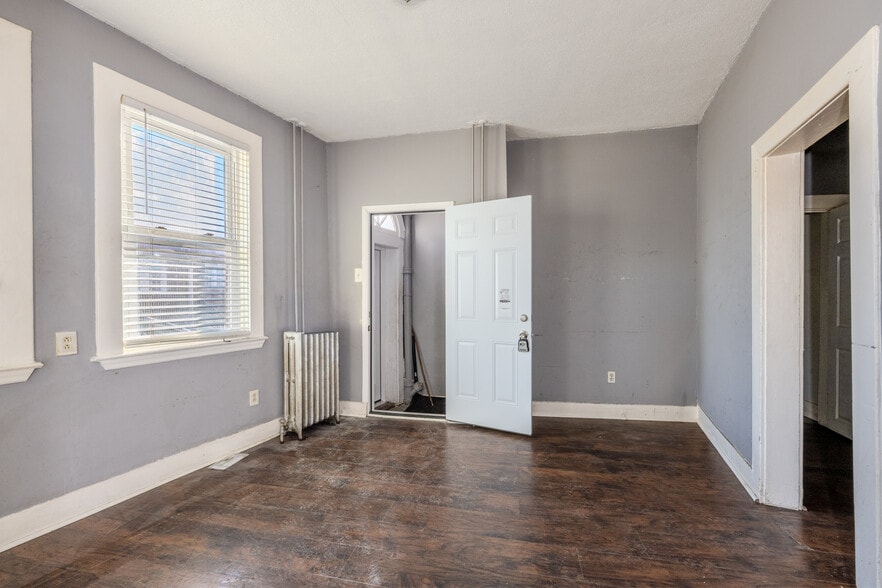 More Photos Of 5447-5459 Park Heights Ave, Baltimore Storefront Retail Residential For Sale