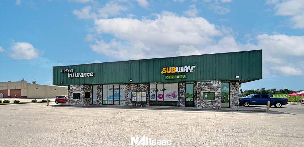 More Photos Of 1085 Eagle Lake Dr, Lawrenceburg Storefront Retail Office For Lease