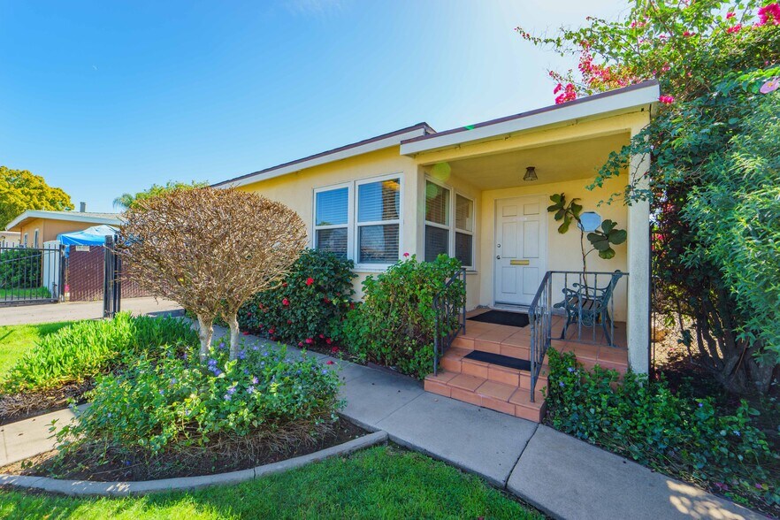 More Photos Of 919 E Grand Ave, Escondido Medical For Sale