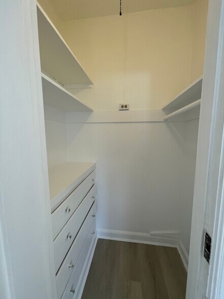 More Photos Of 418-420 N Larchmont Blvd, Los Angeles Office For Lease