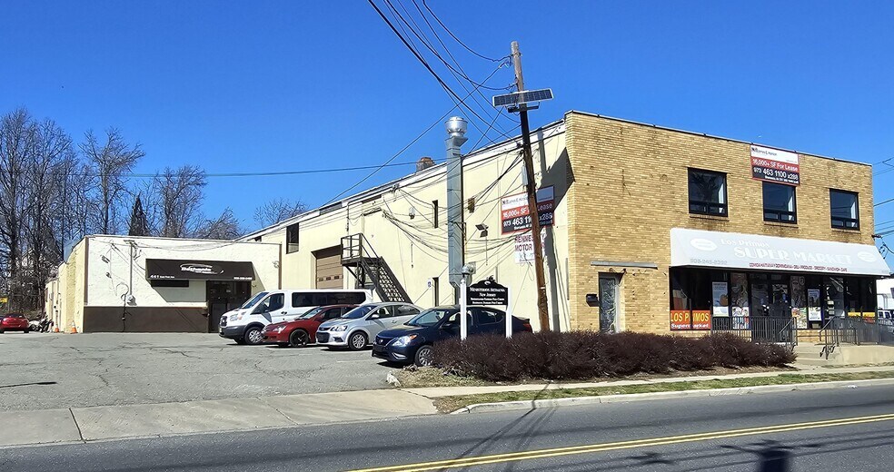 More Photos Of 439-443 E 1st Ave, Roselle General Retail For Sale