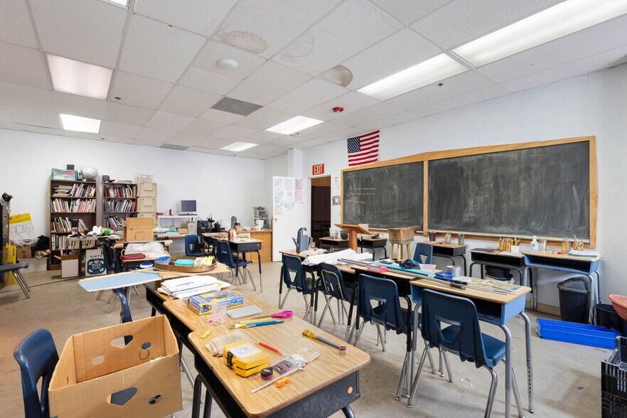 More Photos Of 1455 Willow Creek Rd, Prescott Religious Facility For Sale