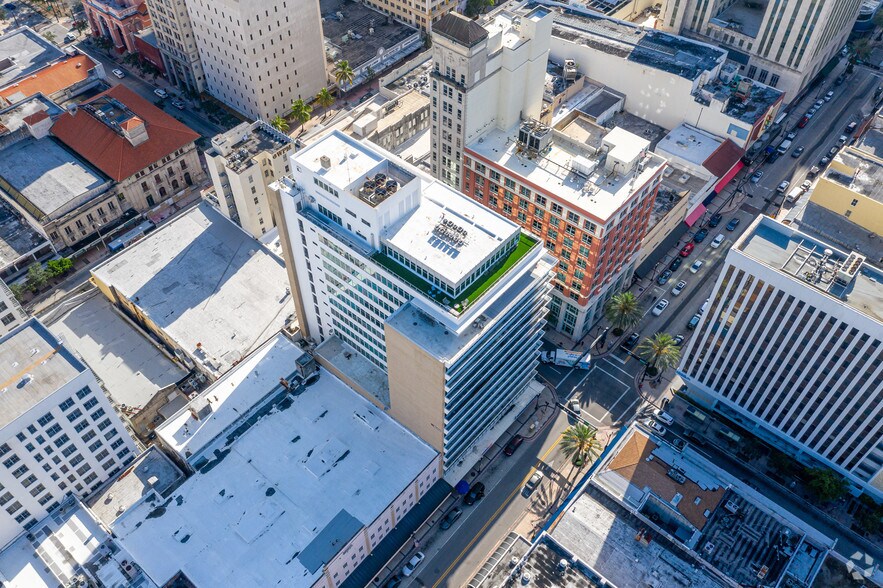 More Photos Of 14 NE 1st Ave, Miami Office For Lease