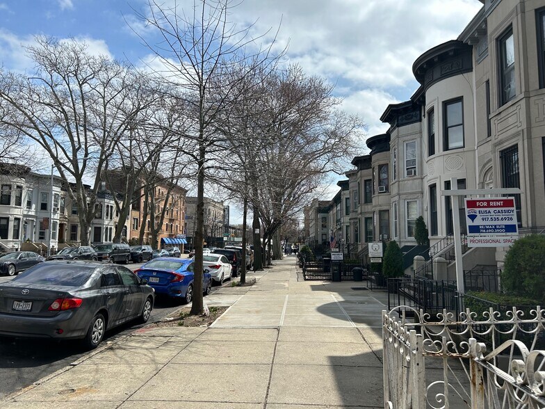More Photos Of 450 Bay Ridge Pky, Brooklyn Office Residential For Lease
